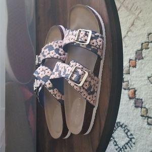Madden girl sandals